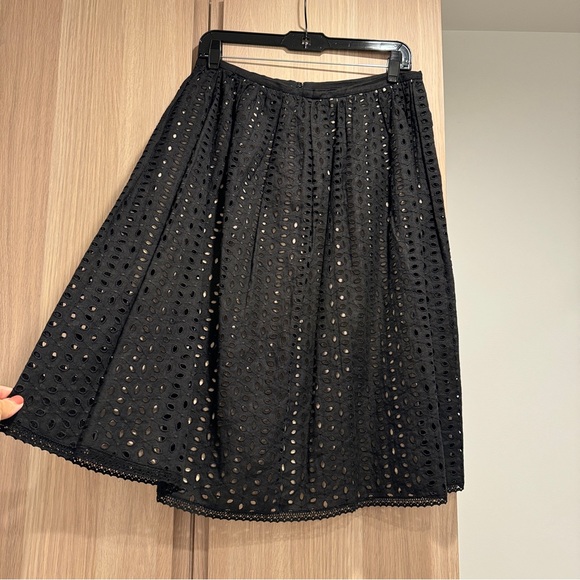 Michael Kors Black Eyelet Linen A Line Skirt - Size 10 - Picture 2 of 8